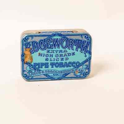 Tobacco tin