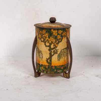 Biscuit Tin