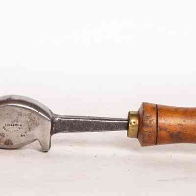 Cobbler's tool