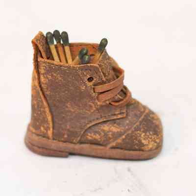 AIF small boot vesta holder