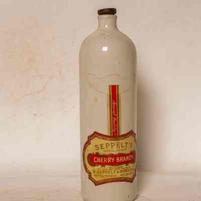 Wine bottle