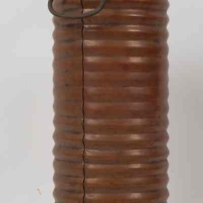 Ribbed Bodied Water Bottle called Warm Roll