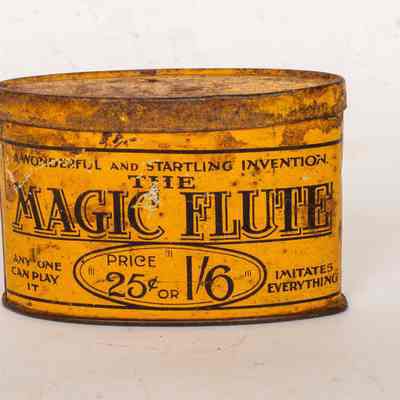 Nose Flute tin