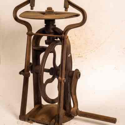 Cooper comb and cutter grinder