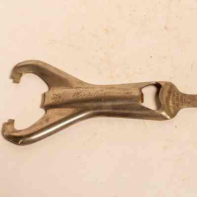 Cap Lifter