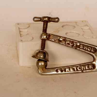 Spot Shoe Stretcher