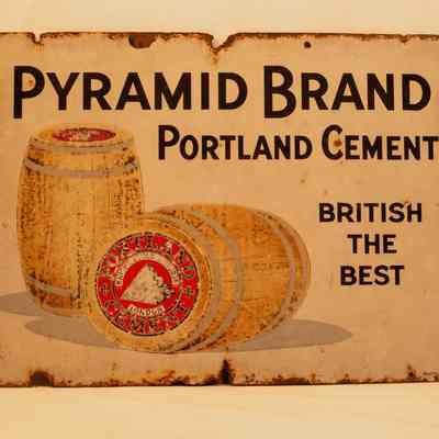 Enamel sign