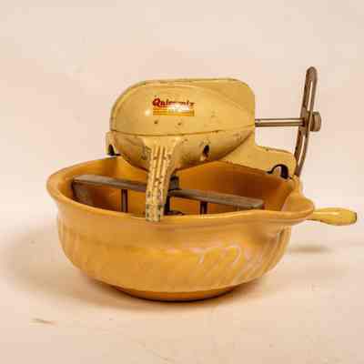 Quick mix- cake mixer