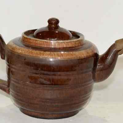 Tea pot