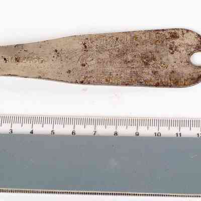 Milk bottle opener