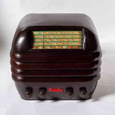 Bakelite Radio