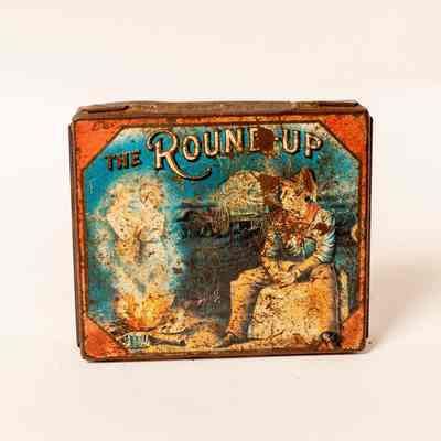 Tobacco tin