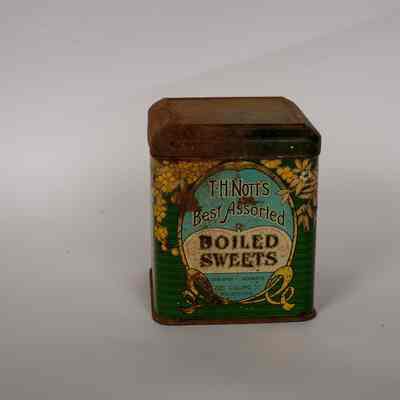 Boiled sweets tin