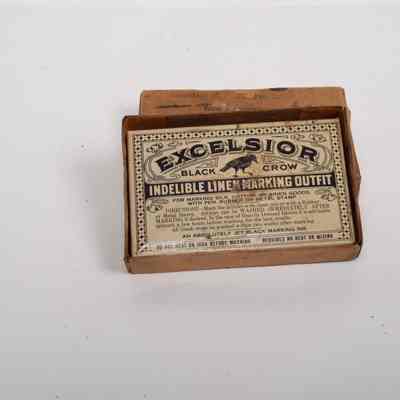 Linen marking kit