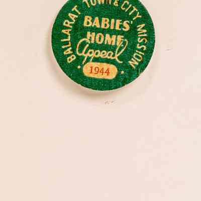 Paper Badge