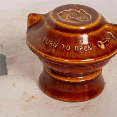 Ceramic Insulator, Fuse Holder