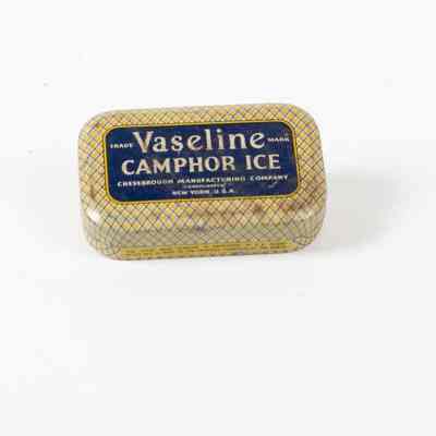 Tin - Vaseline Camphor Ice