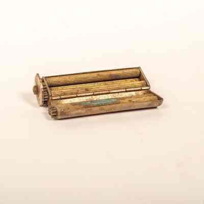 Cigarette Roller