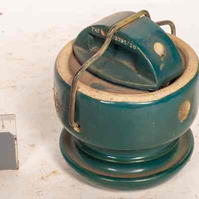 Ceramic Insulator, Fuse Holder