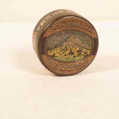 Tobacco tin