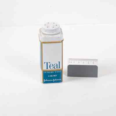 Tin of Teal Luxury Talc