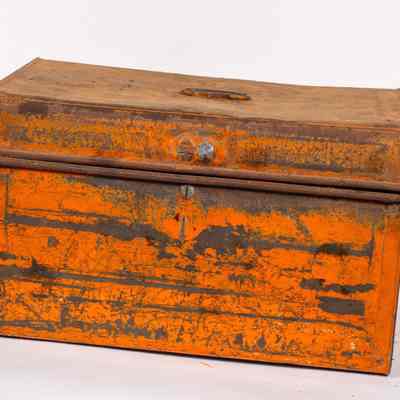 Petrol can suit case