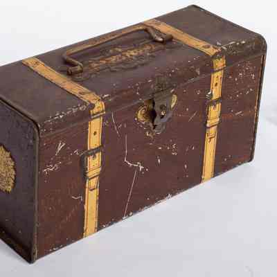 Trunk Tin