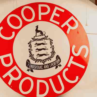 Enamel sign