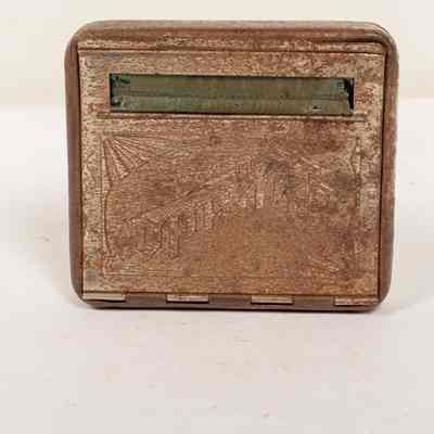 Cigarette roller