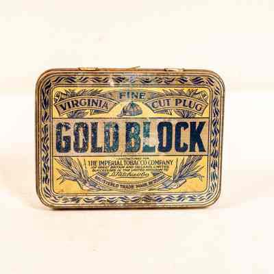 Tobacco tin