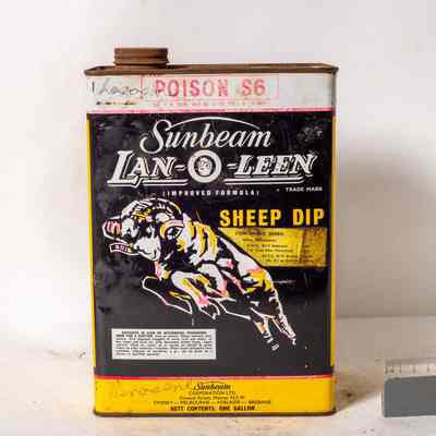 Sheep dip tin