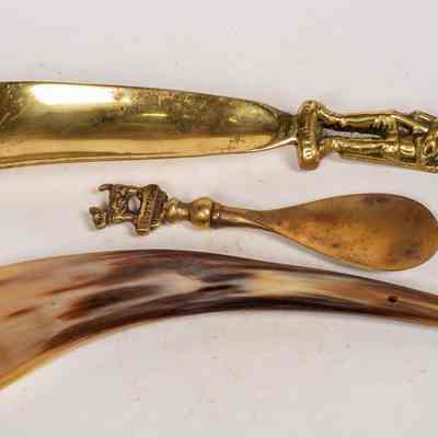 Shoehorns