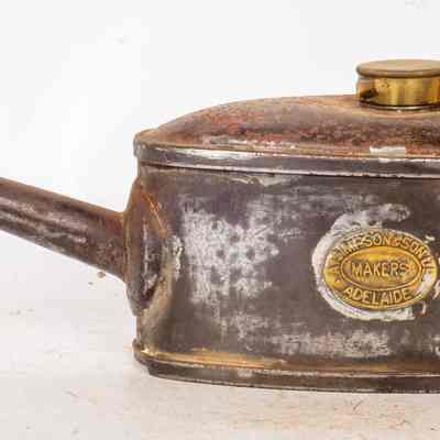 Metal Oil Can