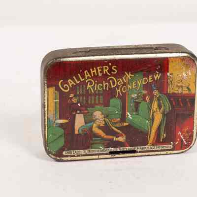 Tobacco tin