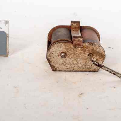 Razor Blades Sharpener
