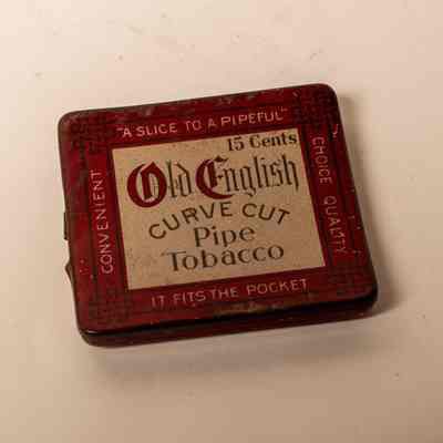 Tobacco tin