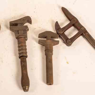4 Shifting Spanners