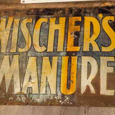 Tin plate sign