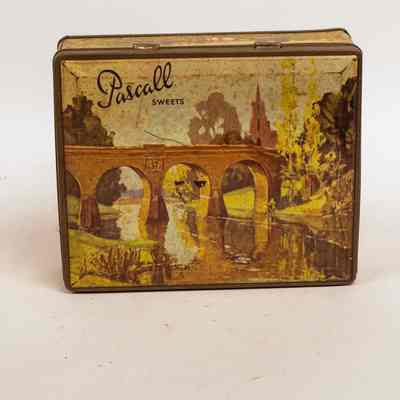 Sweets tin