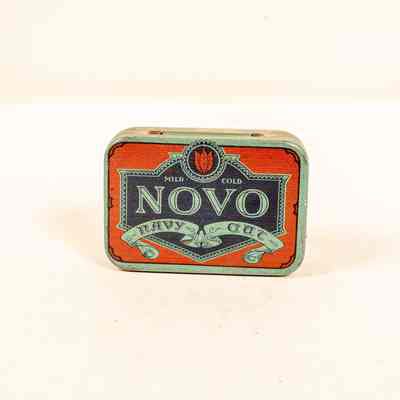 Tobacco tin