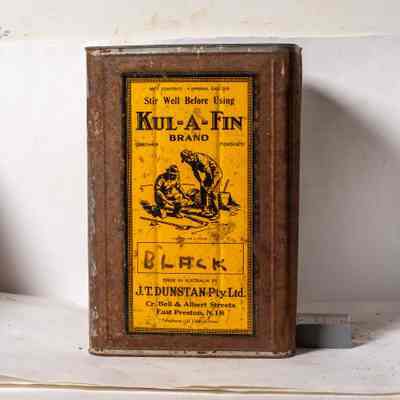 Leather tint Tin