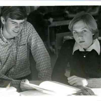 Photograph of unidentified people