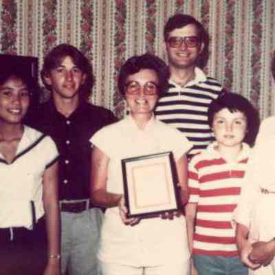 Photograph of Benjalak Huayrerai, unknown boy, Nevelyn Daugherty, Kirk Daugherty, Mike Daugherty, and Ann Coates, Jun 1978