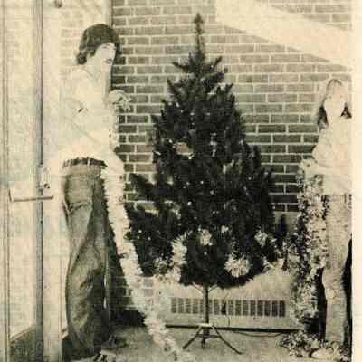 Newspaper clipping, “Exchangees Tell About Their Christmas,” 1974-1975