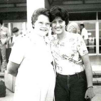 Photograph of Mrs. David Hancock and Ghada Yashar, Jul 1976
