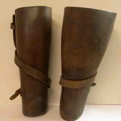 WWI Puttee - leather shin guards