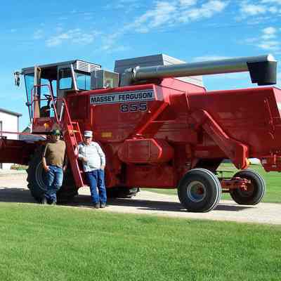 Combine; Massey Ferguson 855