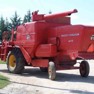 Combine; Massey Ferguson 410