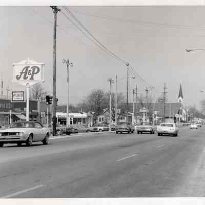 P79-319 View of Main Street Looking North From Between Willow and Hickory Streets (c1967 or later)