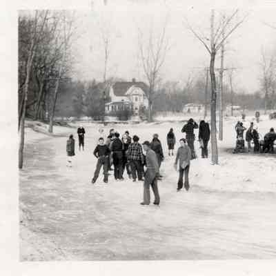 P76-164 Black Hills Skating Pond at Main Street and Washington Boulevard
